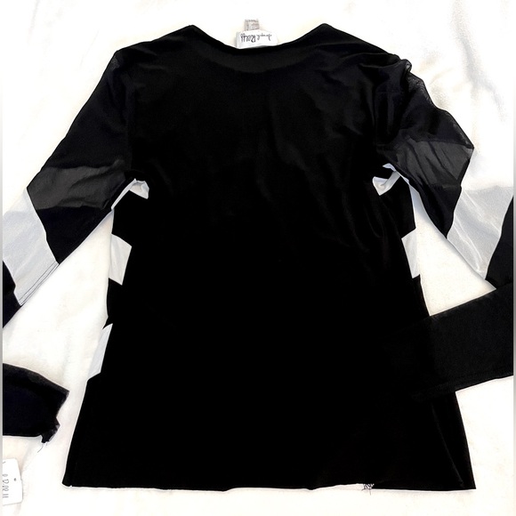 NEW NWT JOSEPH RIBKOFF WOMEN’S SHEER LONG SLEEVE BLACK & WHITE TOP - Picture 2 of 5